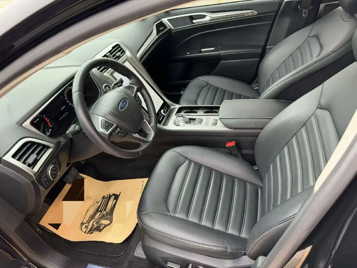 2020 Ford Mondeo 2.0T 207HP L4 6AT,autocango,china used car exporter,china ev exporter,chinese used car exporter,chinese used ev exporter