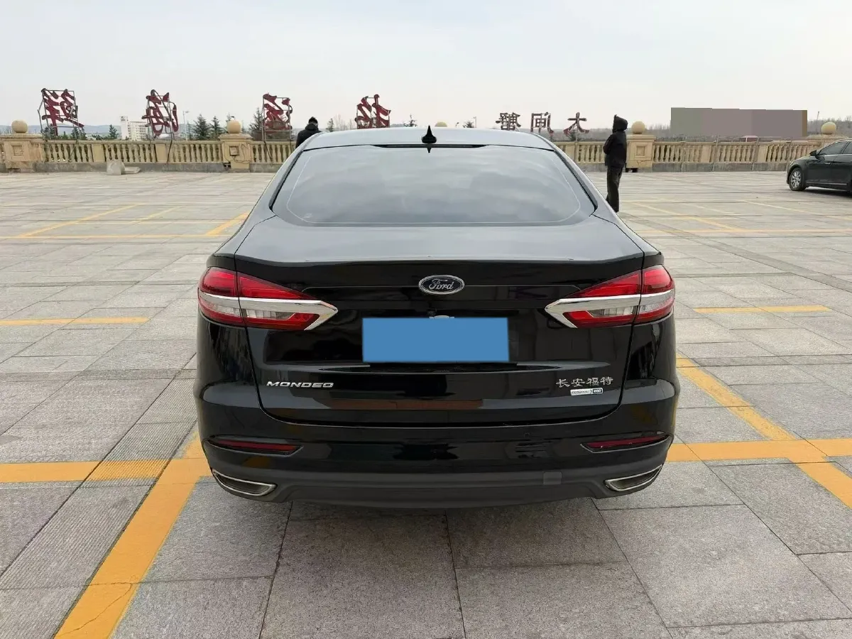2020 Ford Mondeo 2.0T 207HP L4 6AT,autocango,china used car exporter,china ev exporter,chinese used car exporter,chinese used ev exporter