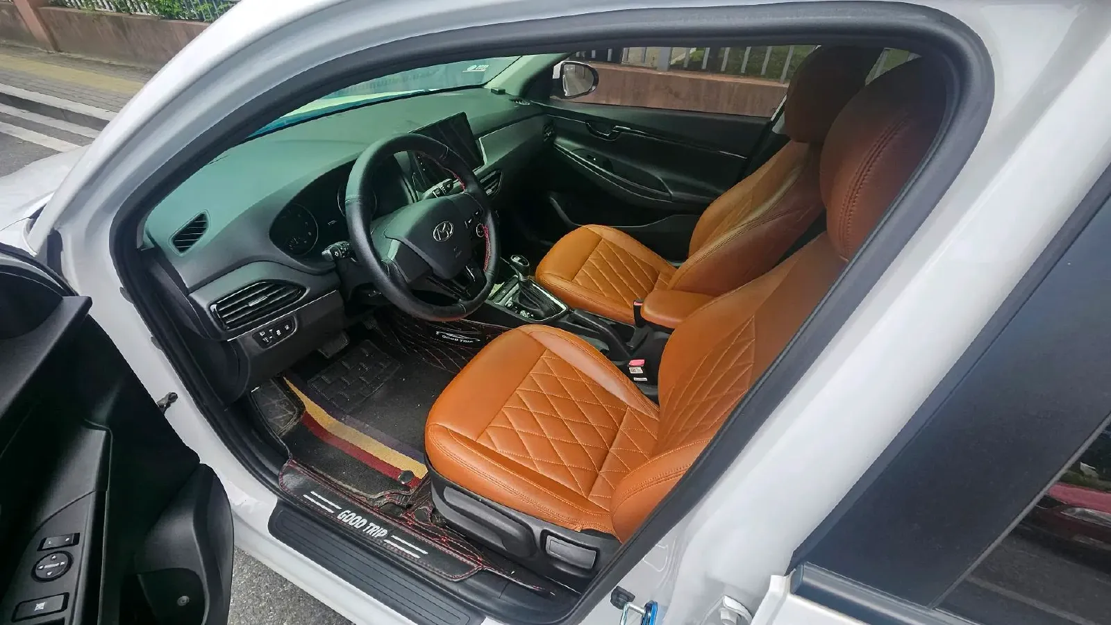 2020 Hyundai Celesta 1.6L 123HP L4 6AT,autocango,china used car exporter,china ev exporter,chinese used car exporter,chinese used ev exporter