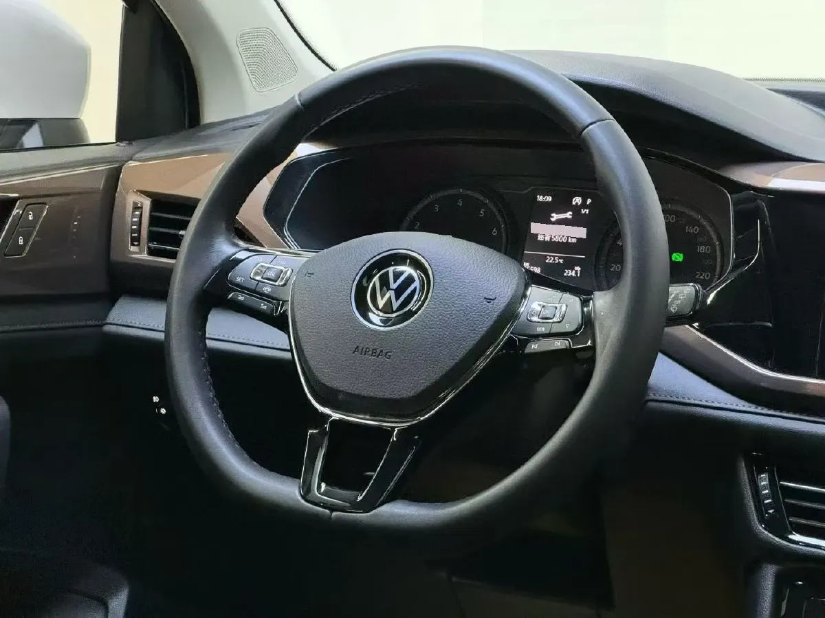 2021 Volkswagen Tharu 1.4T 150HP L4 7DCT,autocango,china used car exporter,china ev exporter,chinese used car exporter,chinese used ev exporter