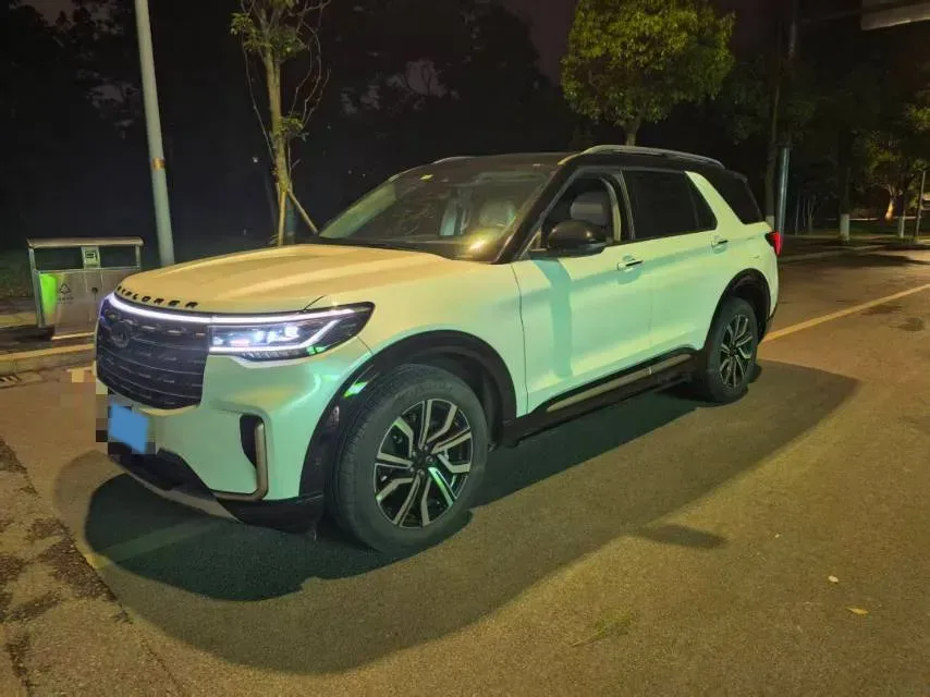 2023 Ford Explorer 2.3T 276HP L4 10AT,autocango,china used car exporter,china ev exporter,chinese used car exporter,chinese used ev exporter