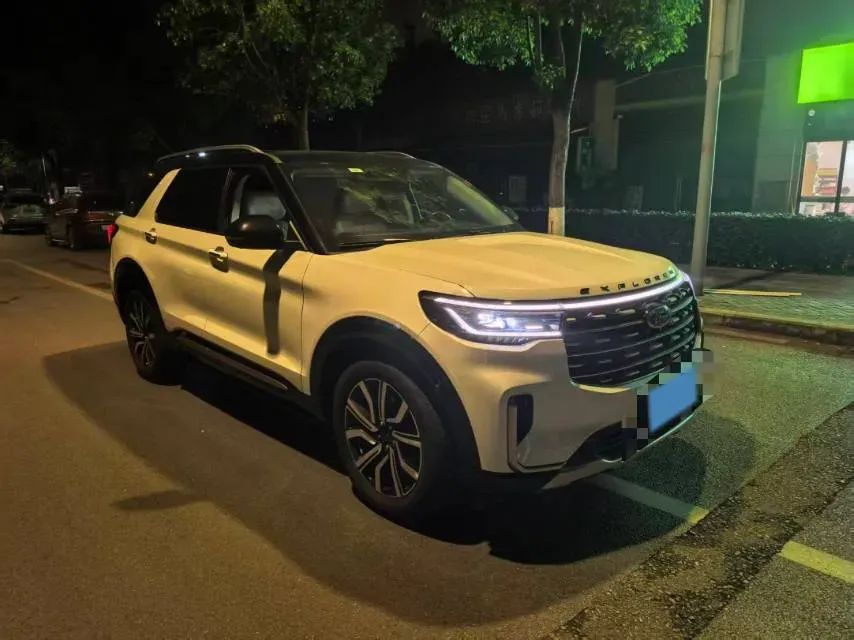 2023 Ford Explorer 2.3T 276HP L4 10AT,autocango,china used car exporter,china ev exporter,chinese used car exporter,chinese used ev exporter