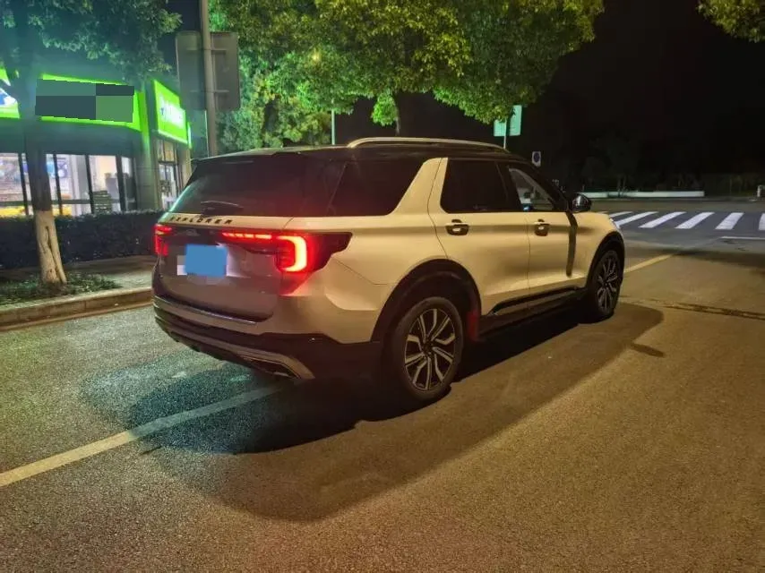 2023 Ford Explorer 2.3T 276HP L4 10AT,autocango,china used car exporter,china ev exporter,chinese used car exporter,chinese used ev exporter