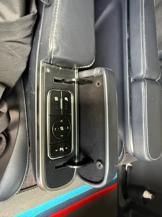 2020 GAC Trumpchi M8 2.0T 252HP L4 8AT,autocango,china used car exporter,china ev exporter,chinese used car exporter,chinese used ev exporter