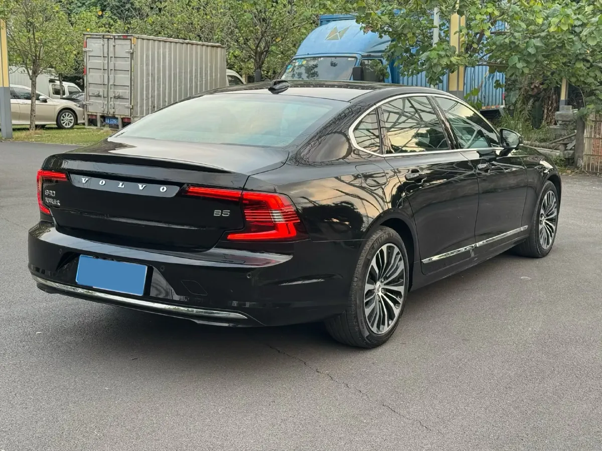 2024 Volvo S90 2.0T 250HP L4 8AT,autocango,china used car exporter,china ev exporter,chinese used car exporter,chinese used ev exporter