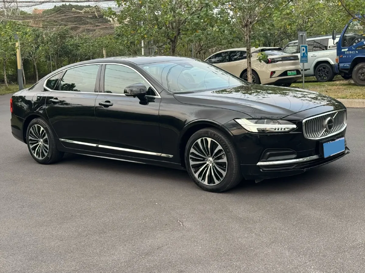 2024 Volvo S90 2.0T 250HP L4 8AT,autocango,china used car exporter,china ev exporter,chinese used car exporter,chinese used ev exporter