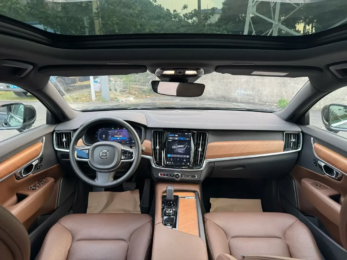 2024 Volvo S90 2.0T 250HP L4 8AT,autocango,china used car exporter,china ev exporter,chinese used car exporter,chinese used ev exporter