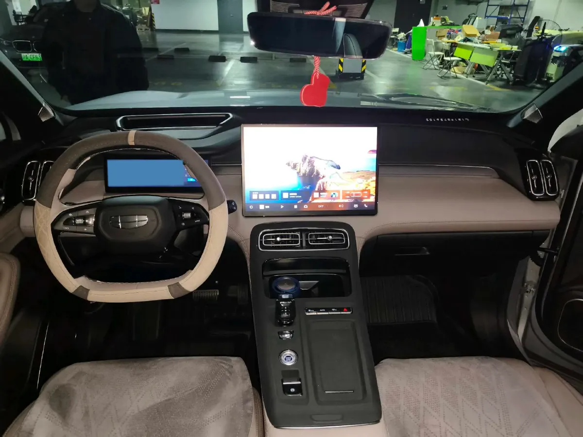 2025 Geely StarRay 1.5T 181HP L4 7DCT,autocango,china used car exporter,china ev exporter,chinese used car exporter,chinese used ev exporter