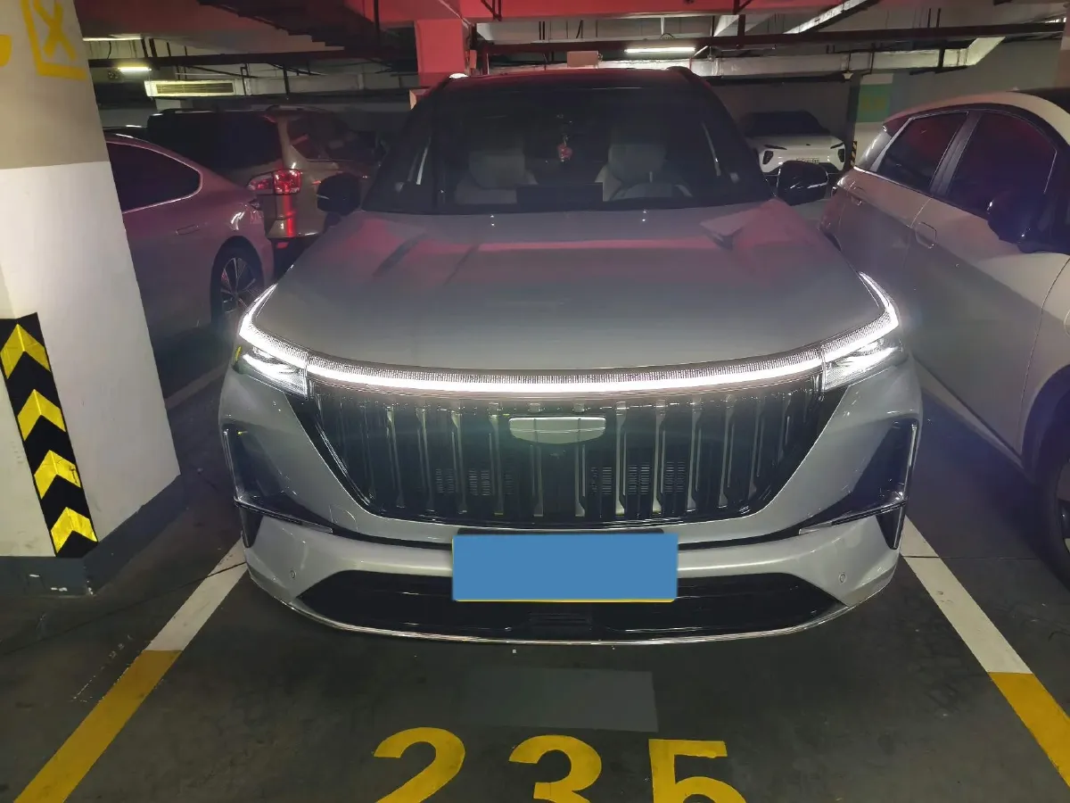 2025 Geely StarRay 1.5T 181HP L4 7DCT,autocango,china used car exporter,china ev exporter,chinese used car exporter,chinese used ev exporter