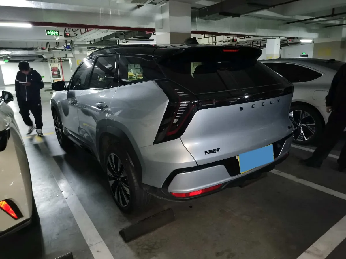 2025 Geely StarRay 1.5T 181HP L4 7DCT,autocango,china used car exporter,china ev exporter,chinese used car exporter,chinese used ev exporter