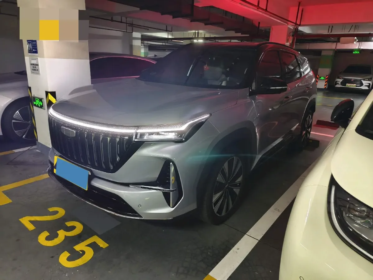 2025 Geely StarRay 1.5T 181HP L4 7DCT,autocango,china used car exporter,china ev exporter,chinese used car exporter,chinese used ev exporter