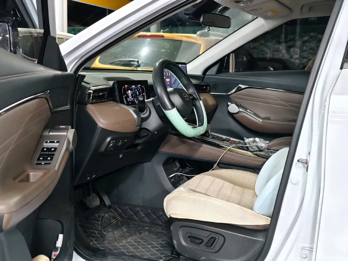 2024 GAC Trumpchi GS4 1.5T 177HP L4 7DCT,autocango,china used car exporter,china ev exporter,chinese used car exporter,chinese used ev exporter