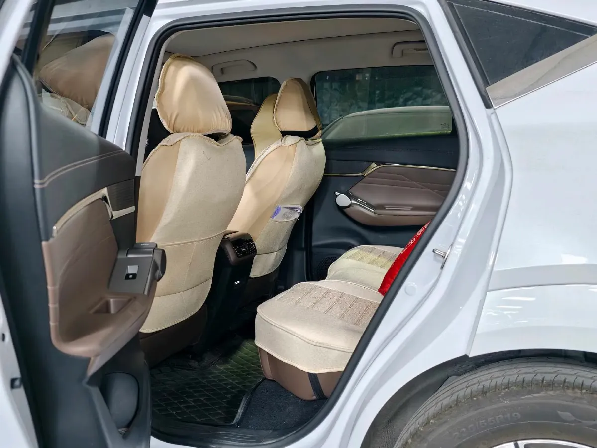 2024 GAC Trumpchi GS4 1.5T 177HP L4 7DCT,autocango,china used car exporter,china ev exporter,chinese used car exporter,chinese used ev exporter