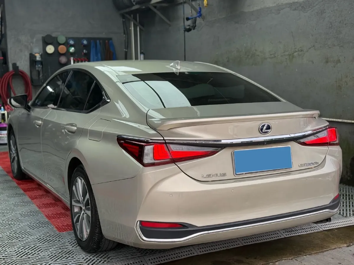 2018 Lexus ES 2.5L 178HP L4 E-CVT Hybrid,autocango,china used car exporter,china ev exporter,chinese used car exporter,chinese used ev exporter