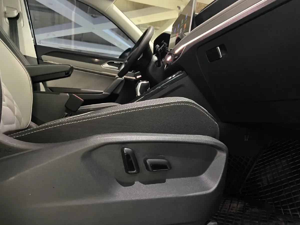 2023 Volkswagen Tayron 1.4T 150HP L4 7DCT,autocango,china used car exporter,china ev exporter,chinese used car exporter,chinese used ev exporter