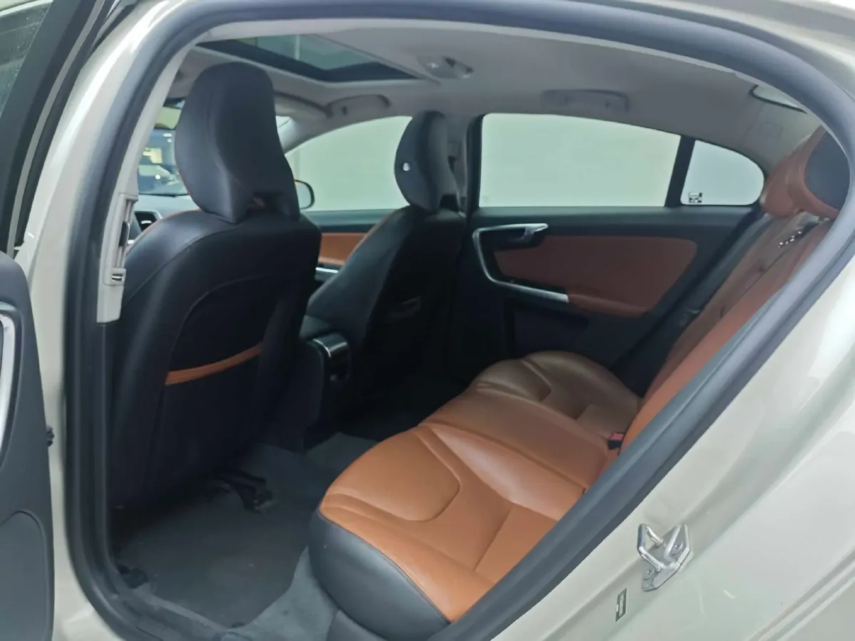 2019 Volkswagen Passat 1.4T 150HP L4 6DCT PHEV 12.1KWH,autocango,china used car exporter,china ev exporter,chinese used car exporter,chinese used ev exporter