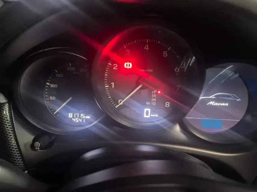 2023 Porsche Macan 2.0T 265HP L4 7DCT,autocango,china used car exporter,china ev exporter,chinese used car exporter,chinese used ev exporter