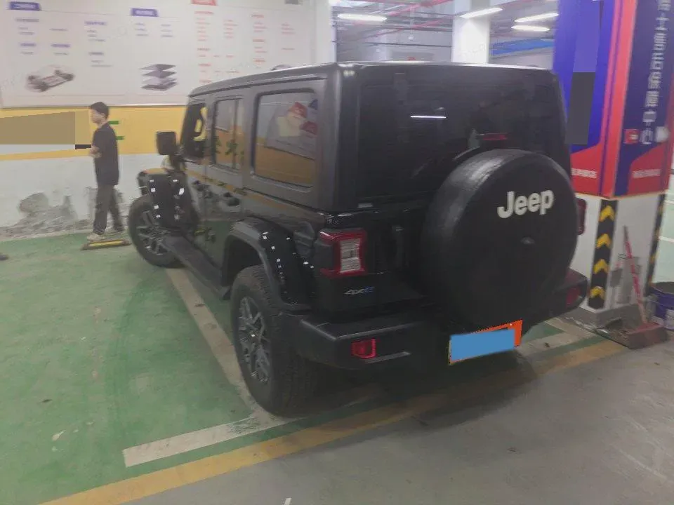 2021 Jeep Wrangler 2.0T 266HP L4 8AT PHEV 17KWH,autocango,china used car exporter,china ev exporter,chinese used car exporter,chinese used ev exporter