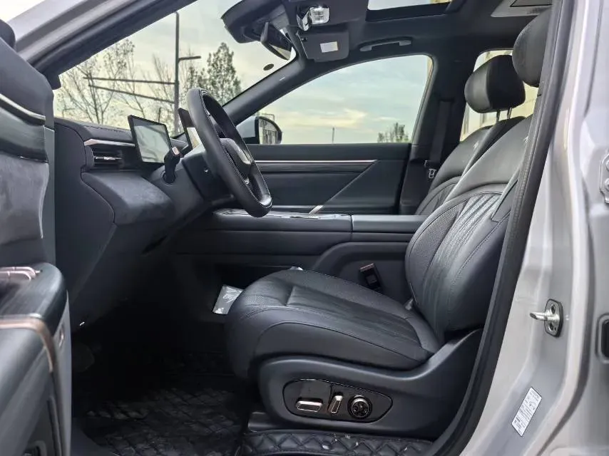 2025 DongFeng eπ eπ008 1.5T 147HP L4 REEV 34.32KWH,autocango,china used car exporter,china ev exporter,chinese used car exporter,chinese used ev exporter