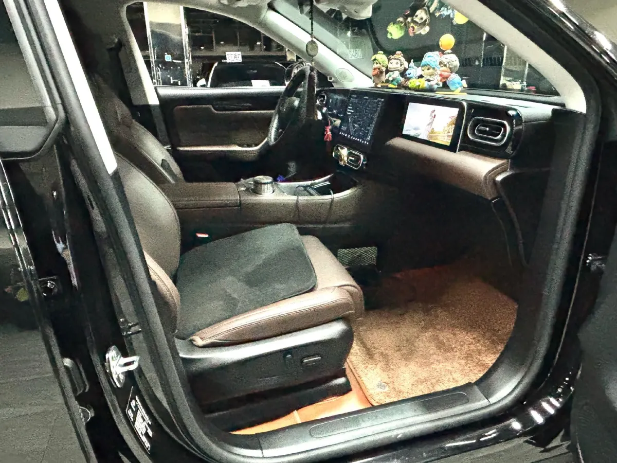 2023 Leapmotor C11 1.5L 95HP L4 REEV 30.1KWH,autocango,china used car exporter,china ev exporter,chinese used car exporter,chinese used ev exporter