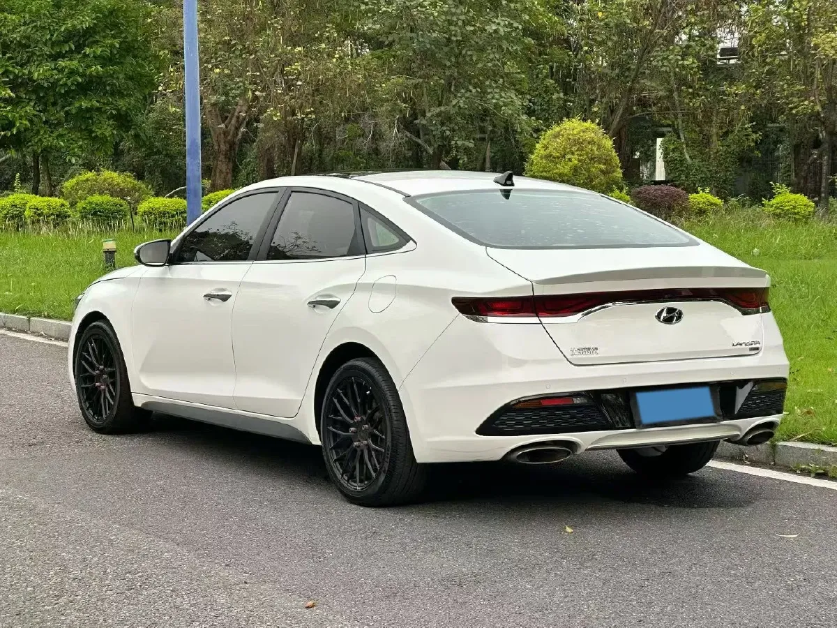 2019 Hyundai La Festa 1.6T 204HP L4 7DCT,autocango,china used car exporter,china ev exporter,chinese used car exporter,chinese used ev exporter