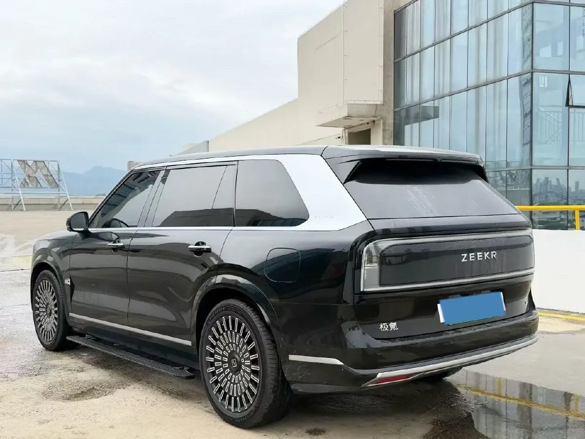 2025 Zeekr 9X 2.0T 279HP L4 1DHT PHEV,autocango,china used car exporter,china ev exporter,chinese used car exporter,chinese used ev exporter