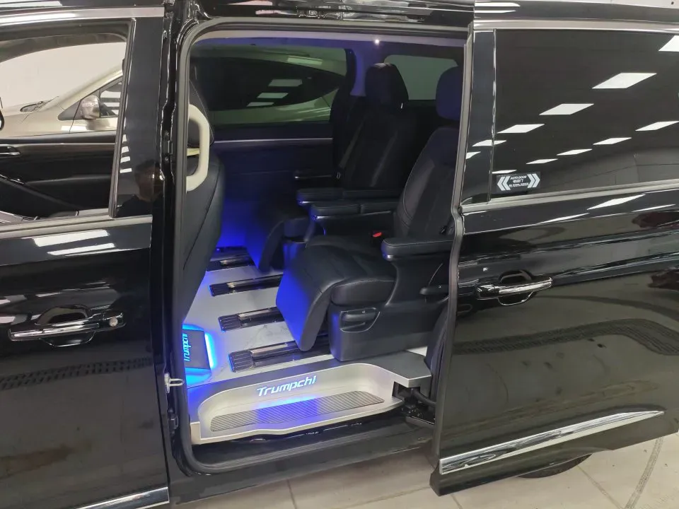 2023 GAC Trumpchi M8 2.0T 252HP L4 8AT,autocango,china used car exporter,china ev exporter,chinese used car exporter,chinese used ev exporter