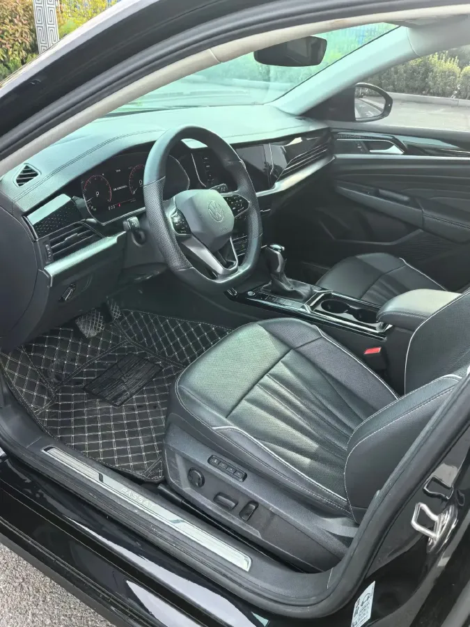 2024 Volkswagen Passat 2.0T 220HP L4 7DCT,autocango,china used car exporter,china ev exporter,chinese used car exporter,chinese used ev exporter