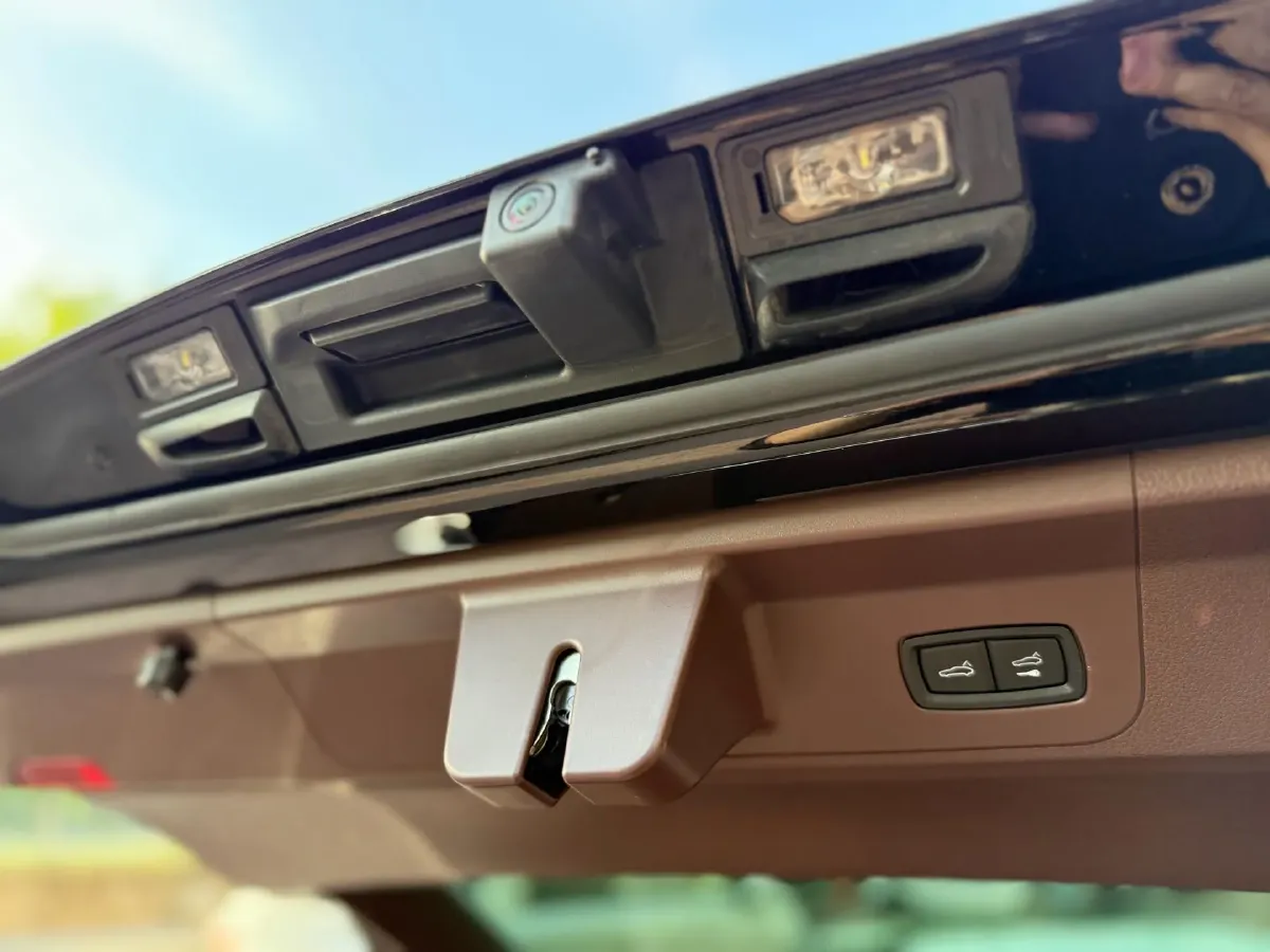 2023 Porsche Panamera 2.9T 330HP V6 8DCT,autocango,china used car exporter,china ev exporter,chinese used car exporter,chinese used ev exporter