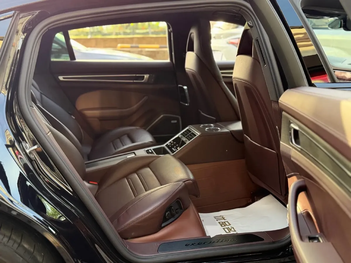 2023 Porsche Panamera 2.9T 330HP V6 8DCT,autocango,china used car exporter,china ev exporter,chinese used car exporter,chinese used ev exporter
