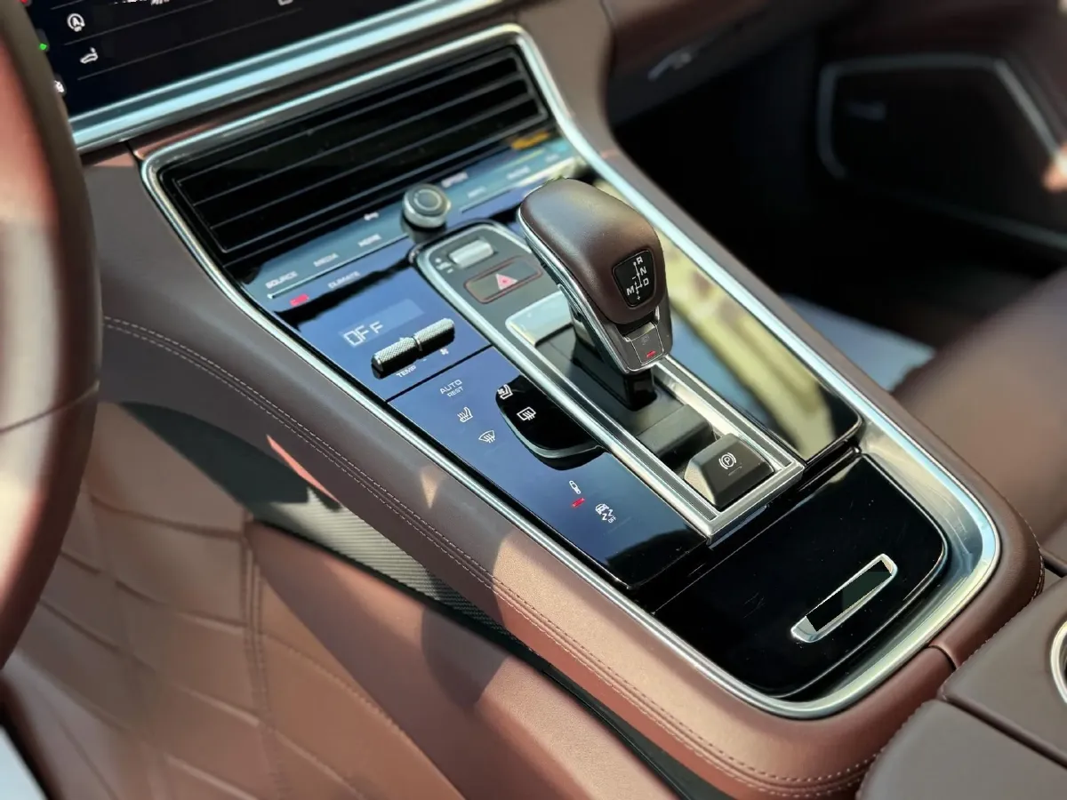 2023 Porsche Panamera 2.9T 330HP V6 8DCT,autocango,china used car exporter,china ev exporter,chinese used car exporter,chinese used ev exporter