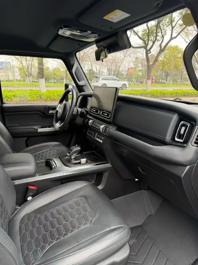 2024 212 212 T01 2.0T 252HP L4 8AT,autocango,china used car exporter,china ev exporter,chinese used car exporter,chinese used ev exporter