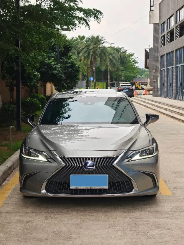2018 Lexus ES 2.5L 178HP L4 E-CVT Hybrid,autocango,china used car exporter,china ev exporter,chinese used car exporter,chinese used ev exporter