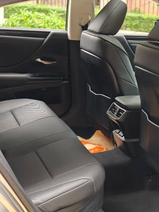 2018 Lexus ES 2.5L 178HP L4 E-CVT Hybrid,autocango,china used car exporter,china ev exporter,chinese used car exporter,chinese used ev exporter