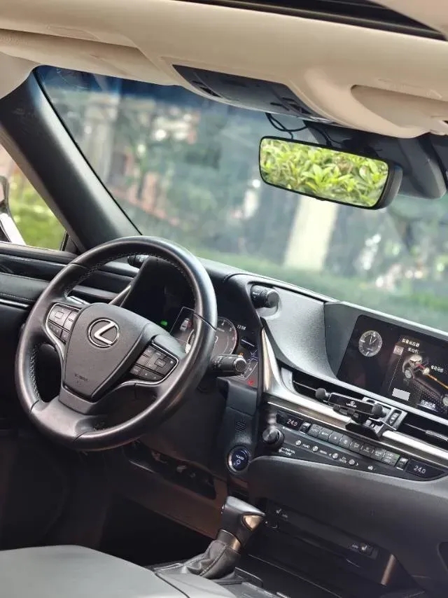 2018 Lexus ES 2.5L 178HP L4 E-CVT Hybrid,autocango,china used car exporter,china ev exporter,chinese used car exporter,chinese used ev exporter