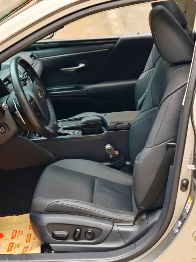 2018 Lexus ES 2.5L 178HP L4 E-CVT Hybrid,autocango,china used car exporter,china ev exporter,chinese used car exporter,chinese used ev exporter