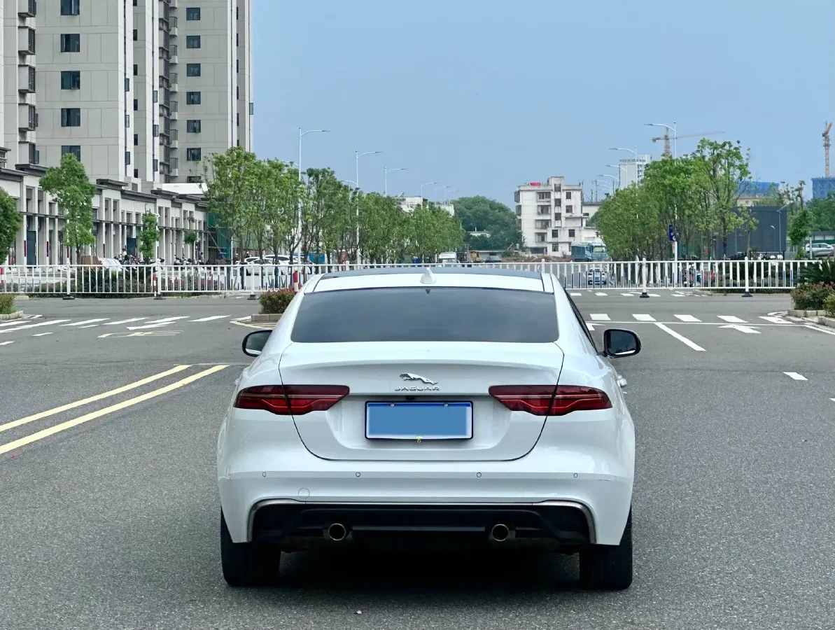 2020 Jaguar XEL 2.0T 200HP L4 8AT,autocango,china used car exporter,china ev exporter,chinese used car exporter,chinese used ev exporter