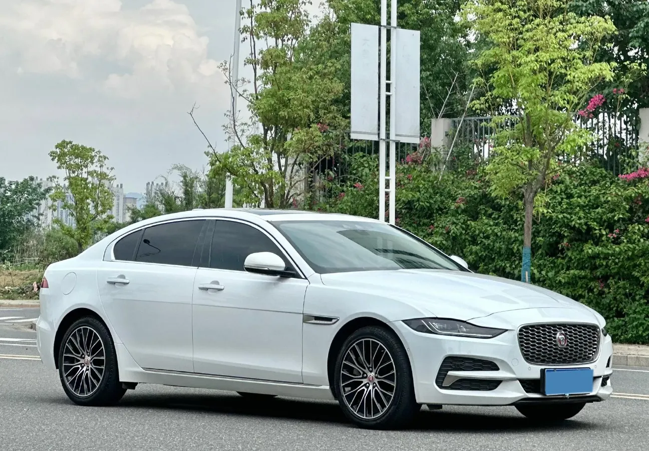2020 Jaguar XEL 2.0T 200HP L4 8AT,autocango,china used car exporter,china ev exporter,chinese used car exporter,chinese used ev exporter