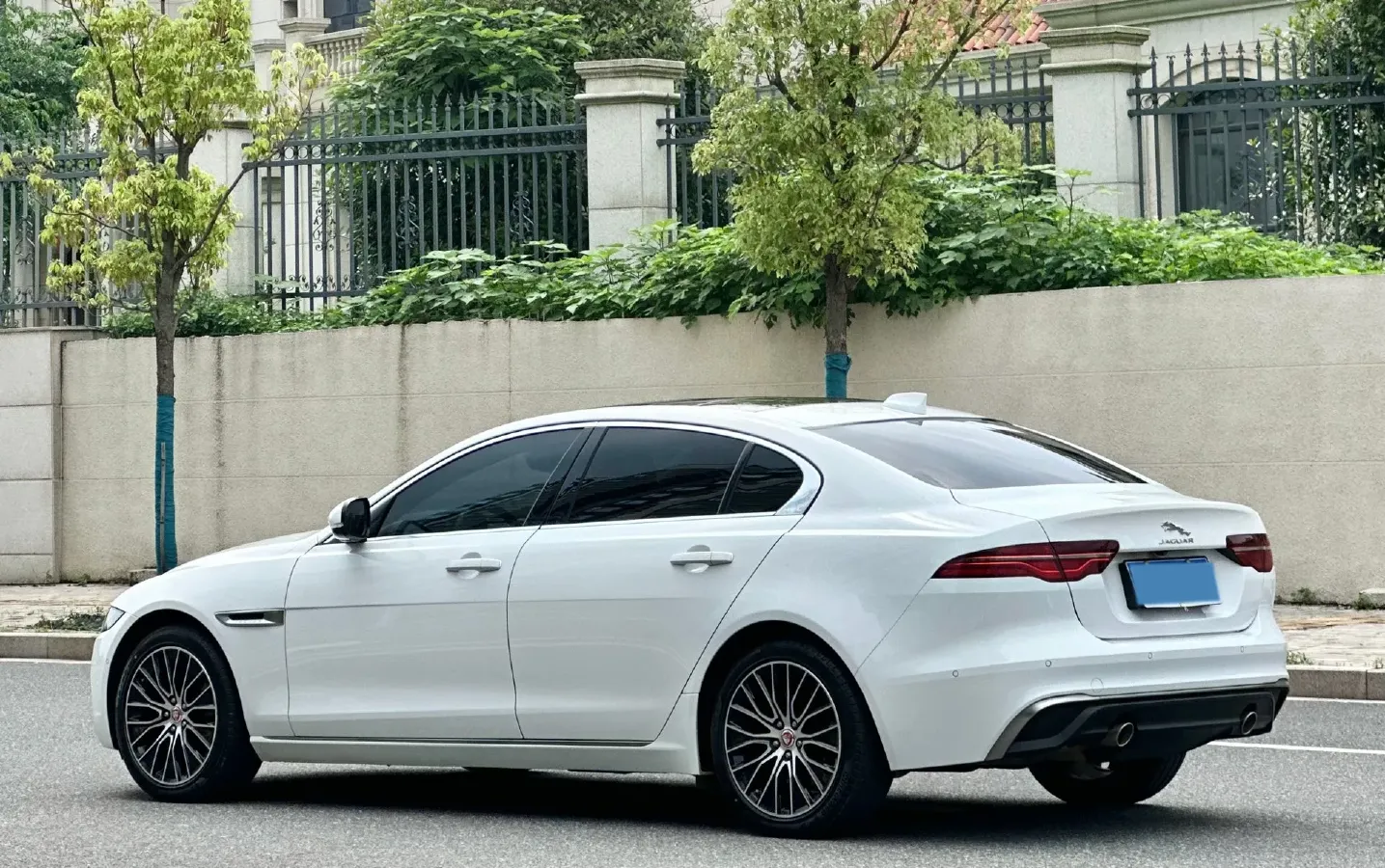 2020 Jaguar XEL 2.0T 200HP L4 8AT,autocango,china used car exporter,china ev exporter,chinese used car exporter,chinese used ev exporter