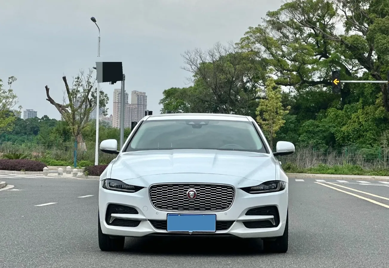 2020 Jaguar XEL 2.0T 200HP L4 8AT,autocango,china used car exporter,china ev exporter,chinese used car exporter,chinese used ev exporter