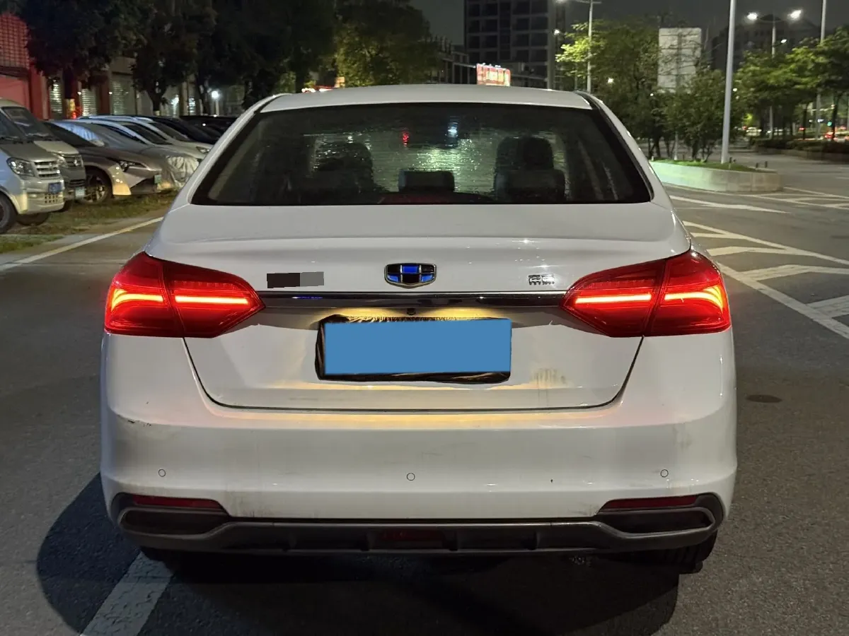 2018 Geely Emgrand 1.5L 109HP L4 5MT,autocango,china used car exporter,china ev exporter,chinese used car exporter,chinese used ev exporter