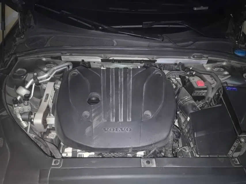 2023 Volvo S90 2.0T 250HP L4 8AT,autocango,china used car exporter,china ev exporter,chinese used car exporter,chinese used ev exporter