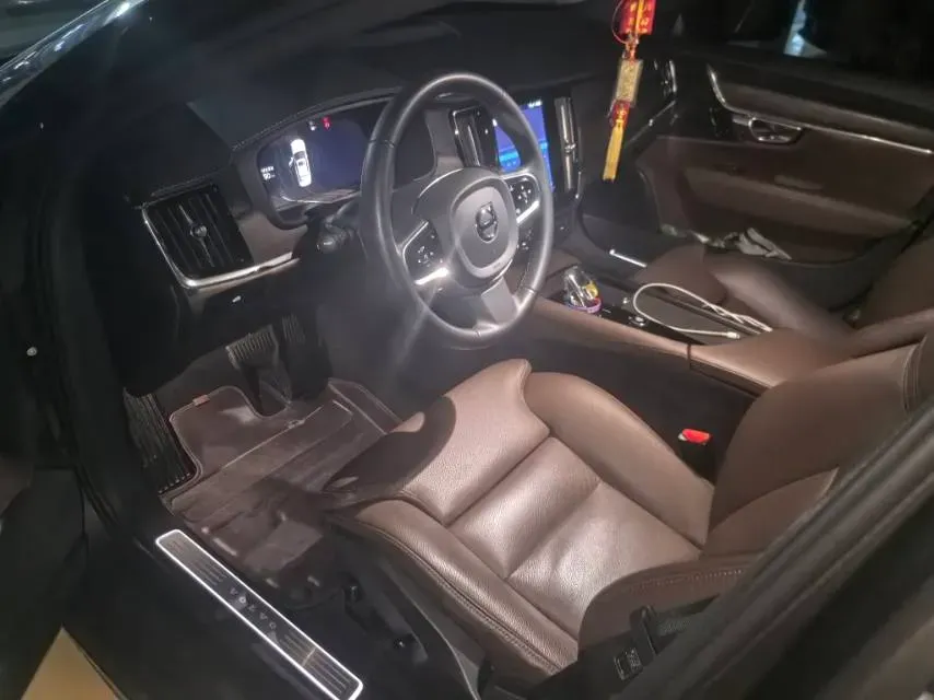 2023 Volvo S90 2.0T 250HP L4 8AT,autocango,china used car exporter,china ev exporter,chinese used car exporter,chinese used ev exporter