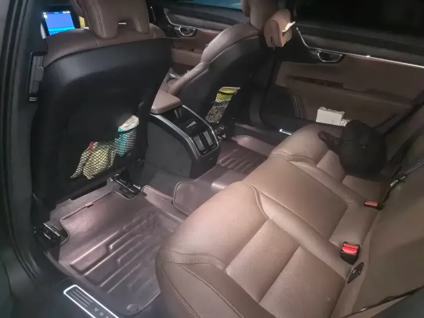 2023 Volvo S90 2.0T 250HP L4 8AT,autocango,china used car exporter,china ev exporter,chinese used car exporter,chinese used ev exporter