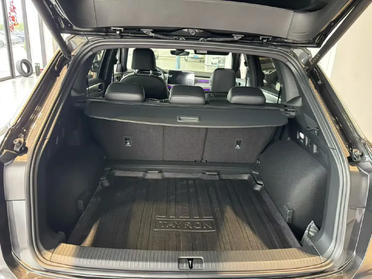 2024 Volkswagen Tayron 2.0T 220HP L4 7DCT,autocango,china used car exporter,china ev exporter,chinese used car exporter,chinese used ev exporter