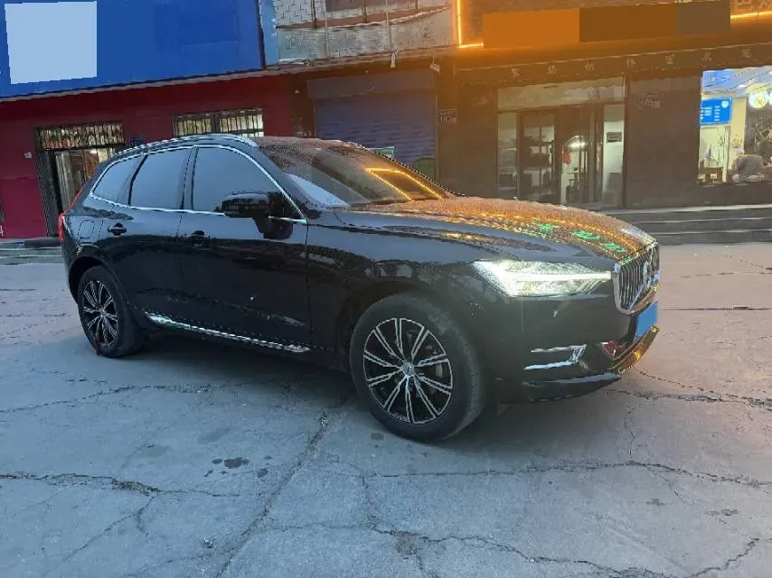 2021 Volvo XC60 2.0T 250HP L4 8AT,autocango,china used car exporter,china ev exporter,chinese used car exporter,chinese used ev exporter