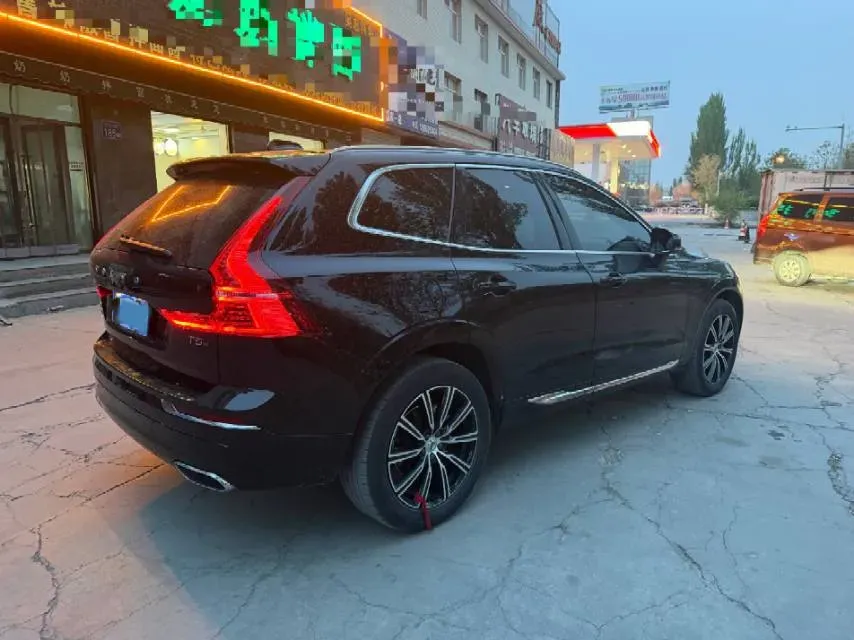 2021 Volvo XC60 2.0T 250HP L4 8AT,autocango,china used car exporter,china ev exporter,chinese used car exporter,chinese used ev exporter