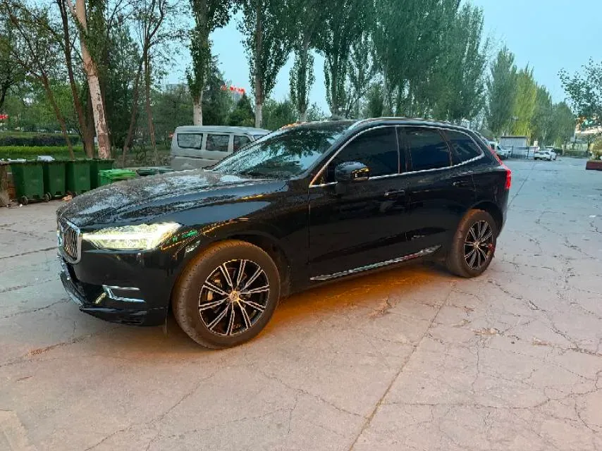 2021 Volvo XC60 2.0T 250HP L4 8AT,autocango,china used car exporter,china ev exporter,chinese used car exporter,chinese used ev exporter