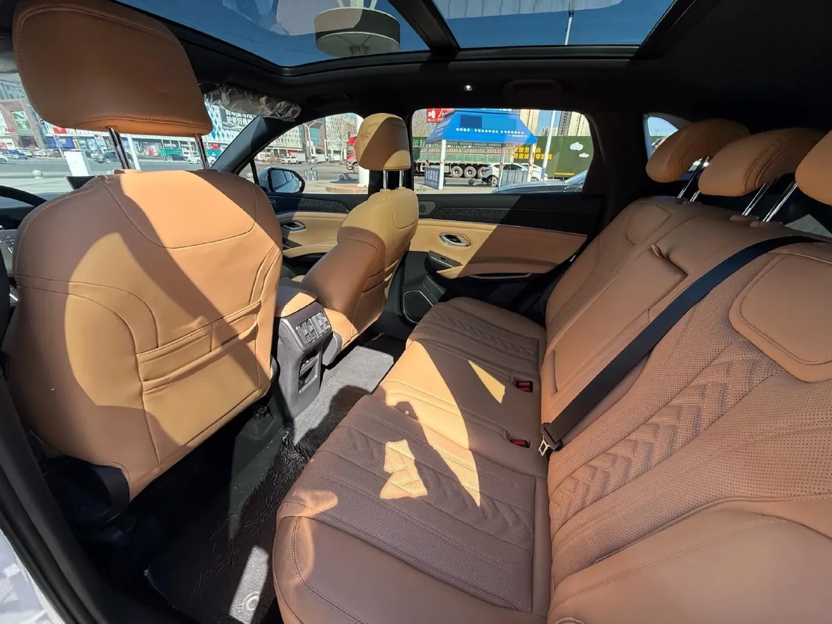 2024 BYD SongL DM-i 1.5L 101HP L4 E-CVT PHEV 18.3KWH,autocango,china used car exporter,china ev exporter,chinese used car exporter,chinese used ev exporter