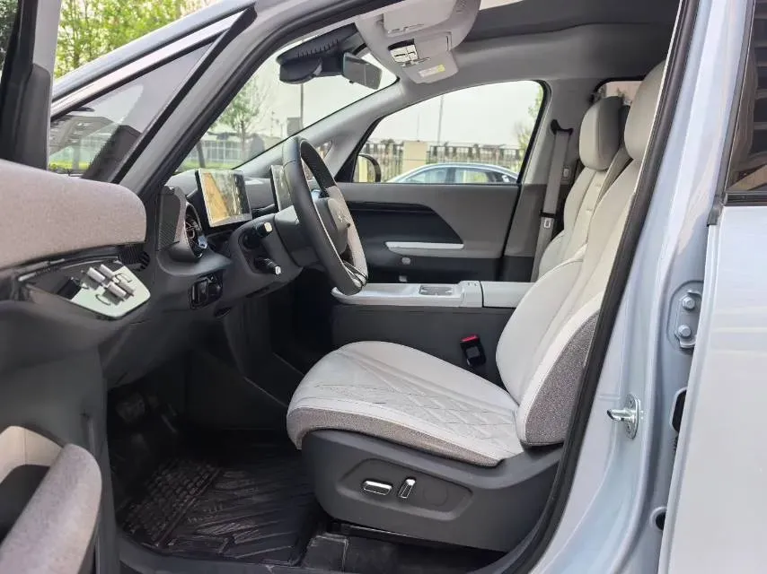 2024 ARCFOX KAOLA BEV 58.8KWH,autocango,china used car exporter,china ev exporter,chinese used car exporter,chinese used ev exporter